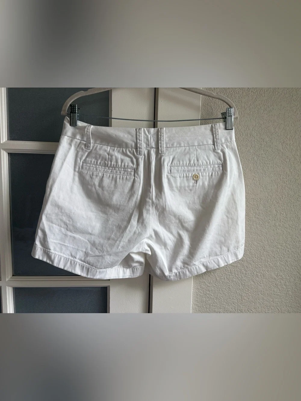 J. Crew - Women’s 100% Cotton Classic Chino 4.5 Inseam Shorts - Size 6 - White